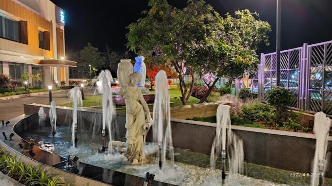 Hotel Haritha Minerva Siddipet Buitenkant foto